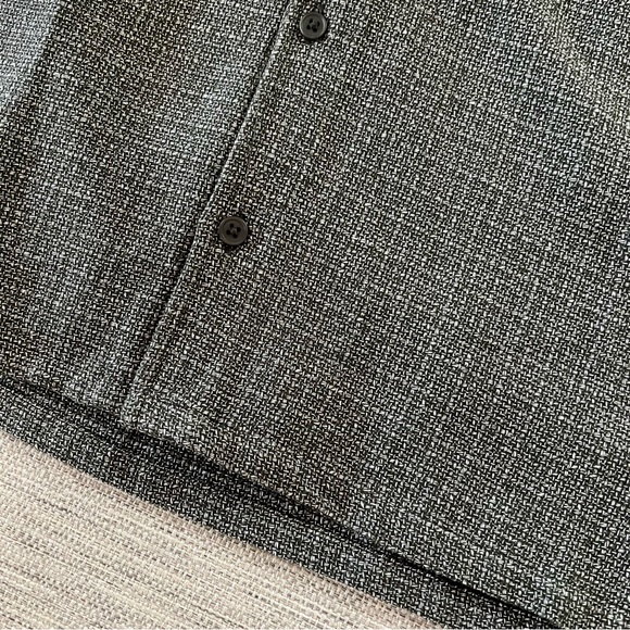 RSQ Button Down Shirt XL Olive / Gray Textured Short Sleeve Collared Top NWT - Picture 5 of 6